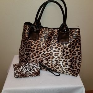 Animal print tote and matching wristlet